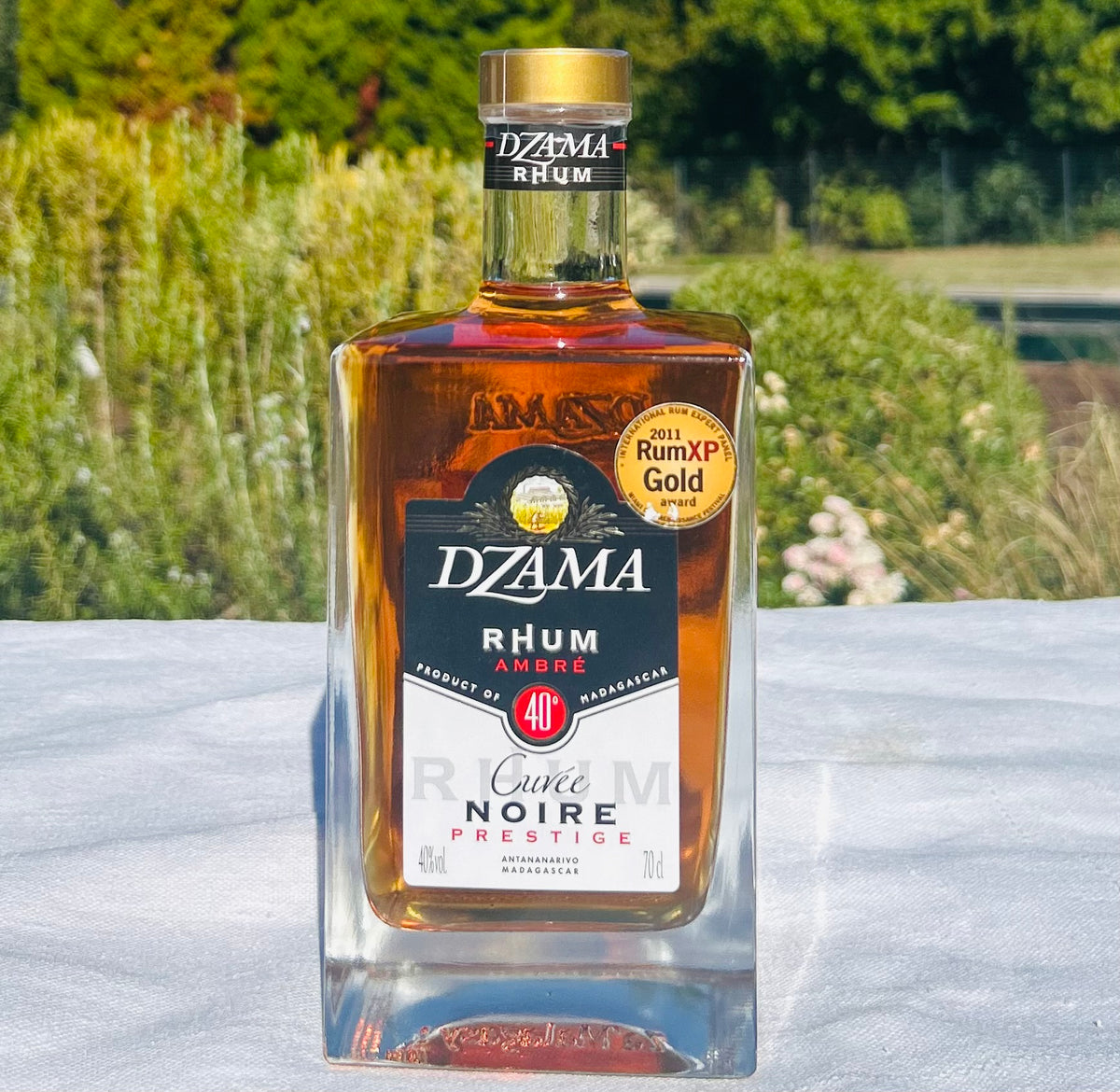 Rhum Dzama cuvée noire prestige
